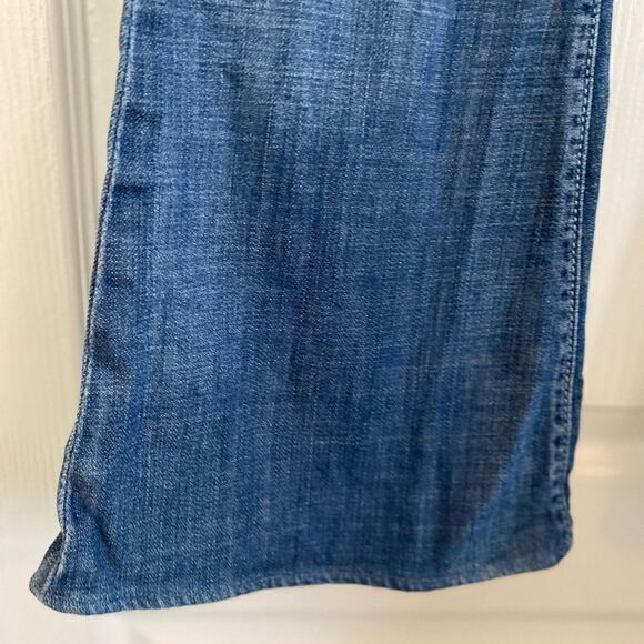 American eagle Vintage 77 jeans Size 2 short - Picture 9 of 13